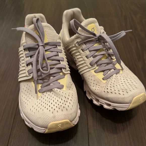 On CLOUDSWIFT 2.0 Women's RUNNING Shoes WHITE LIMELIGHT - Picture 1 of 7